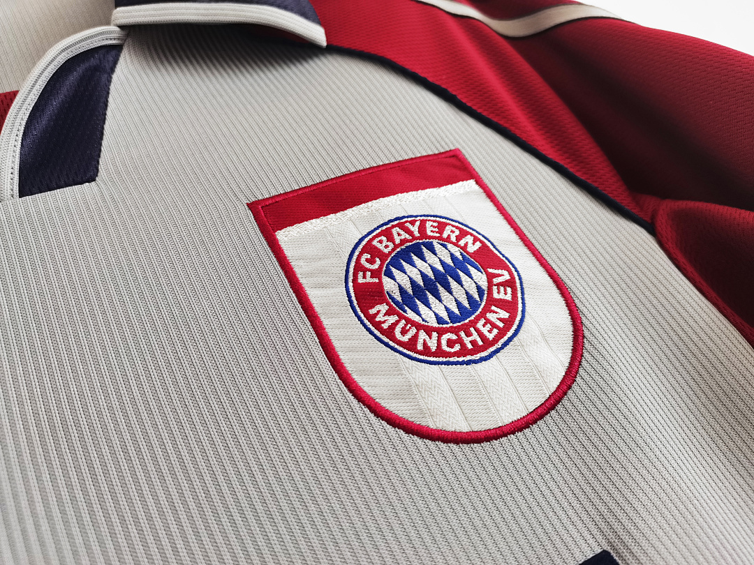 1998/99 Bayern Munich away retro Fans version