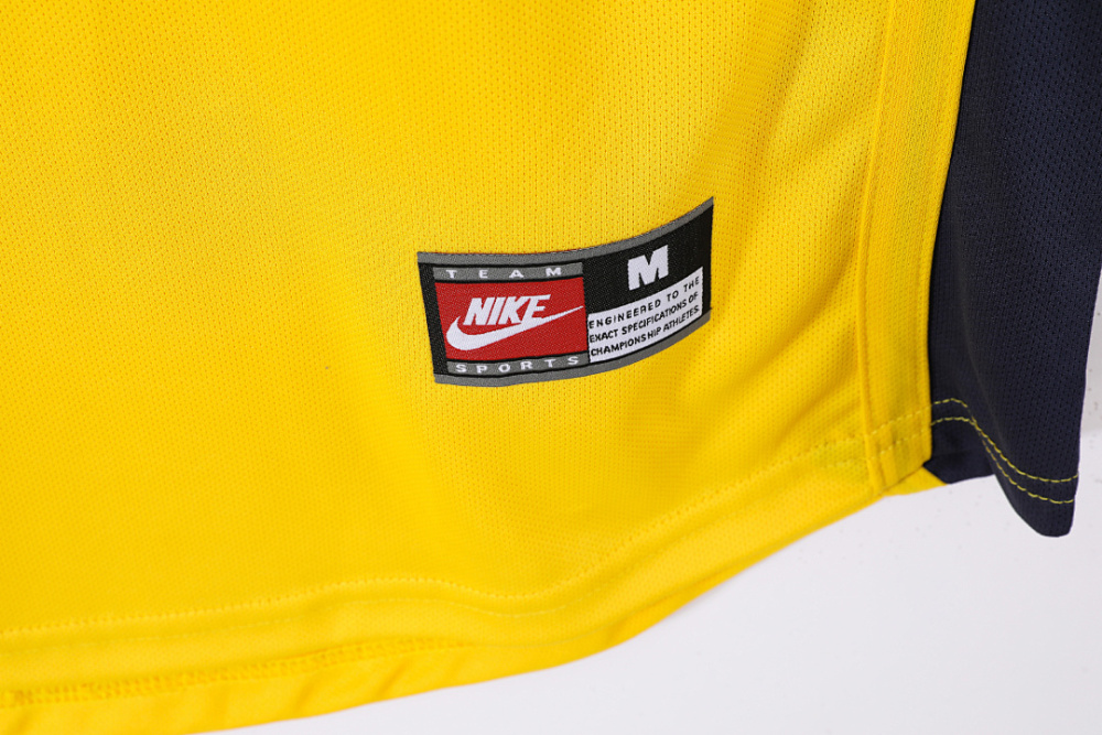 2000/01 Arsenal away Retro Fan Version