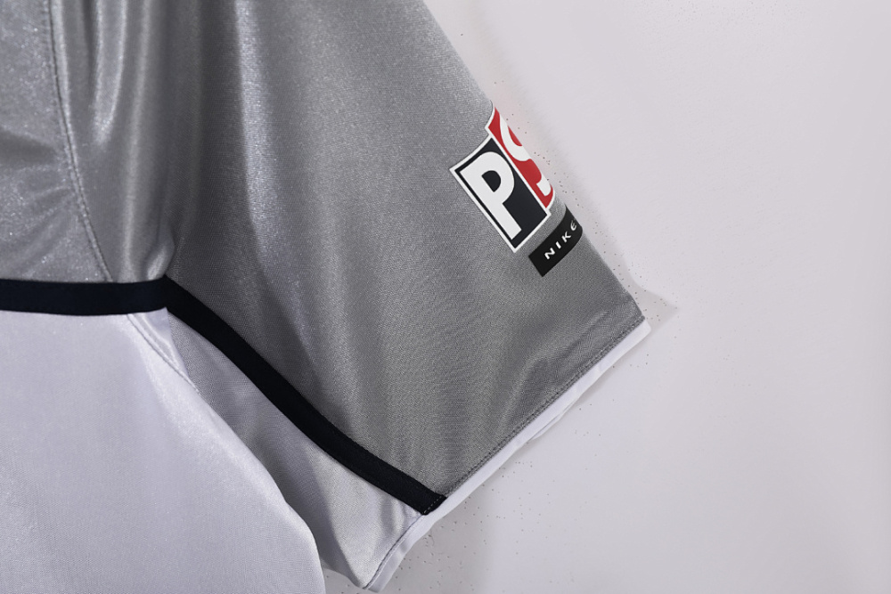 00/01 Paris Saint-Germain away Retro Fan Version