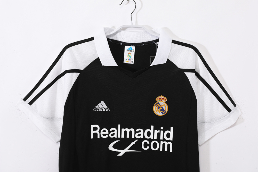 2001/02 Real Madrid away Retro Fan Version