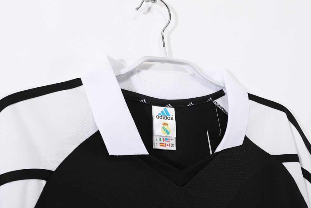 2001/02 Real Madrid away Retro Fan Version
