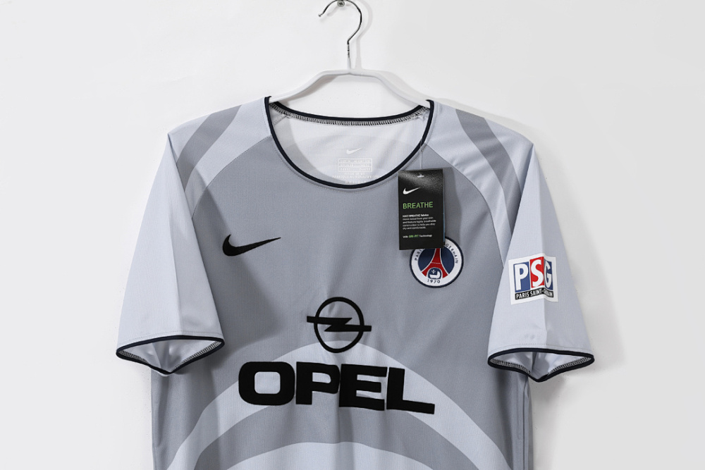2001/02 Paris Saint-Germain away Retro Fan Version