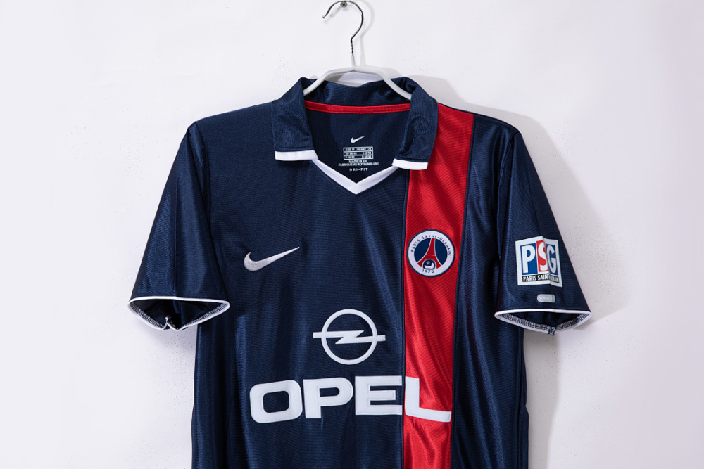 2001/02 Paris Saint-Germain home Retro Fan Version