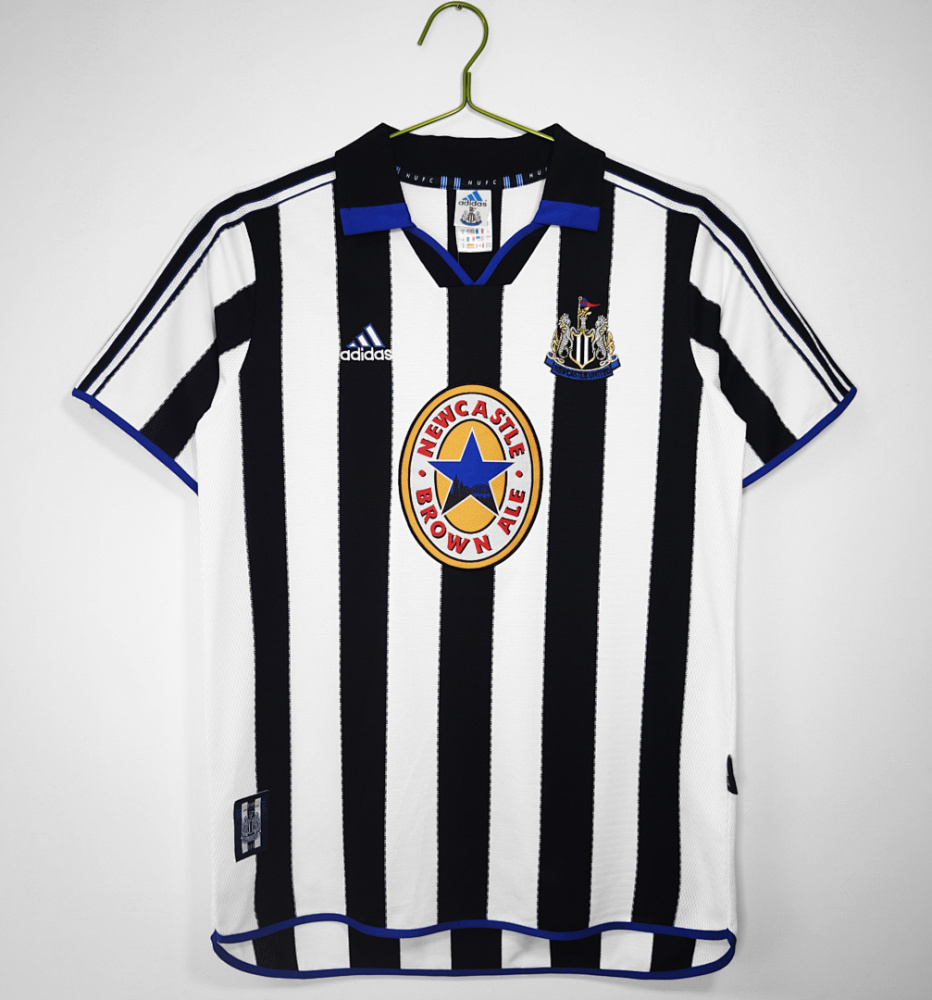 1999/00 Newcastle home retro Fans version