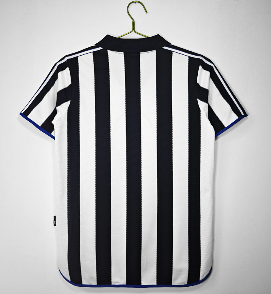 1999/00 Newcastle home retro Fans version