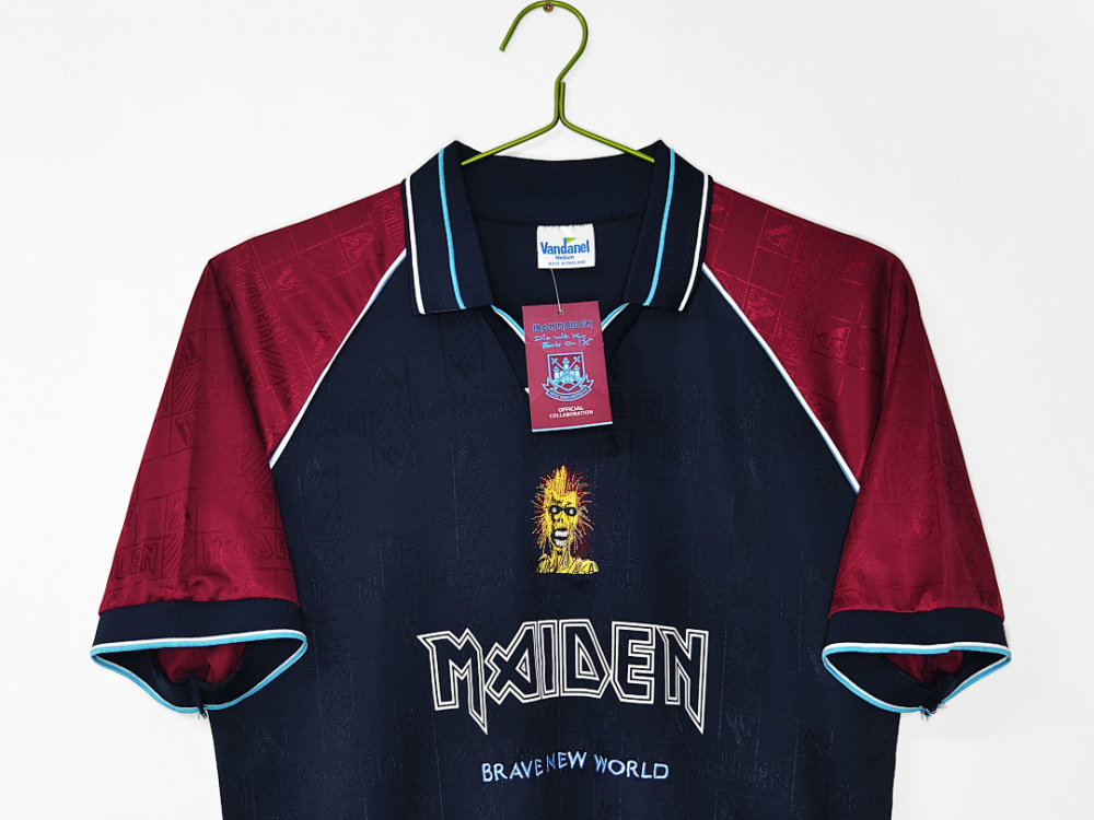1999/01 West Ham United home Retro Final Version