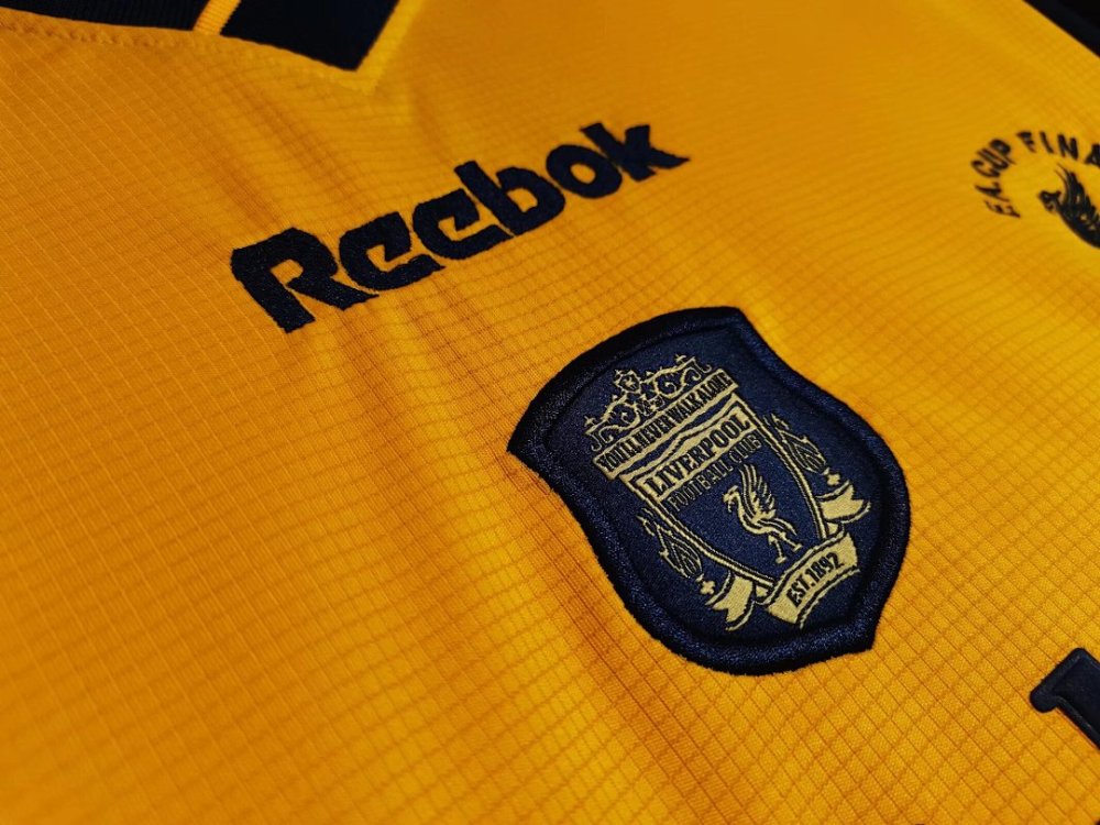 2000/01 Liverpool away retro Fans version