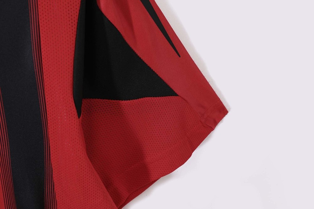04/05 AC Milan home Retro Fan Version