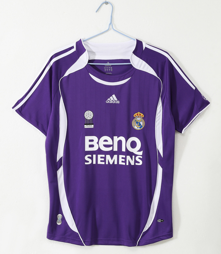 2006/07 Real Madrid away Retro Fan Version