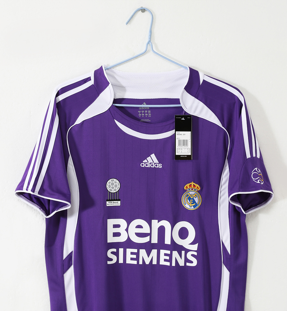 2006/07 Real Madrid away Retro Fan Version