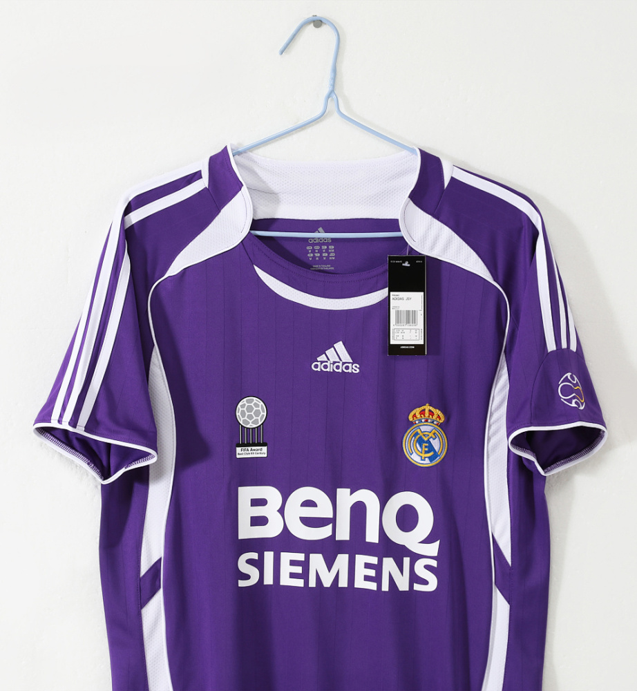 2006/07 Real Madrid away Retro Fan Version