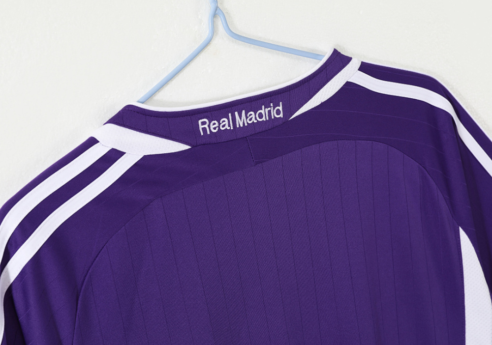 2006/07 Real Madrid away Retro Fan Version