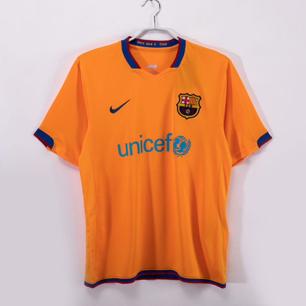 2006/07 Barcelona away Retro Fans version
