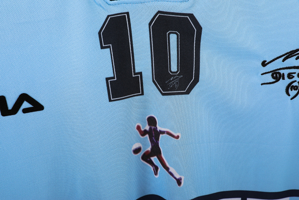 2001 Argentina Retro Maradona Commemorative Edition