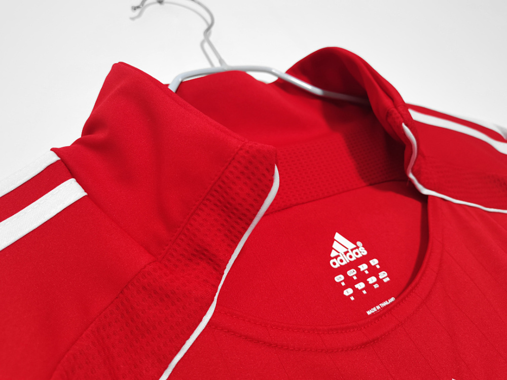 2006/07 Liverpool home retro Fans version