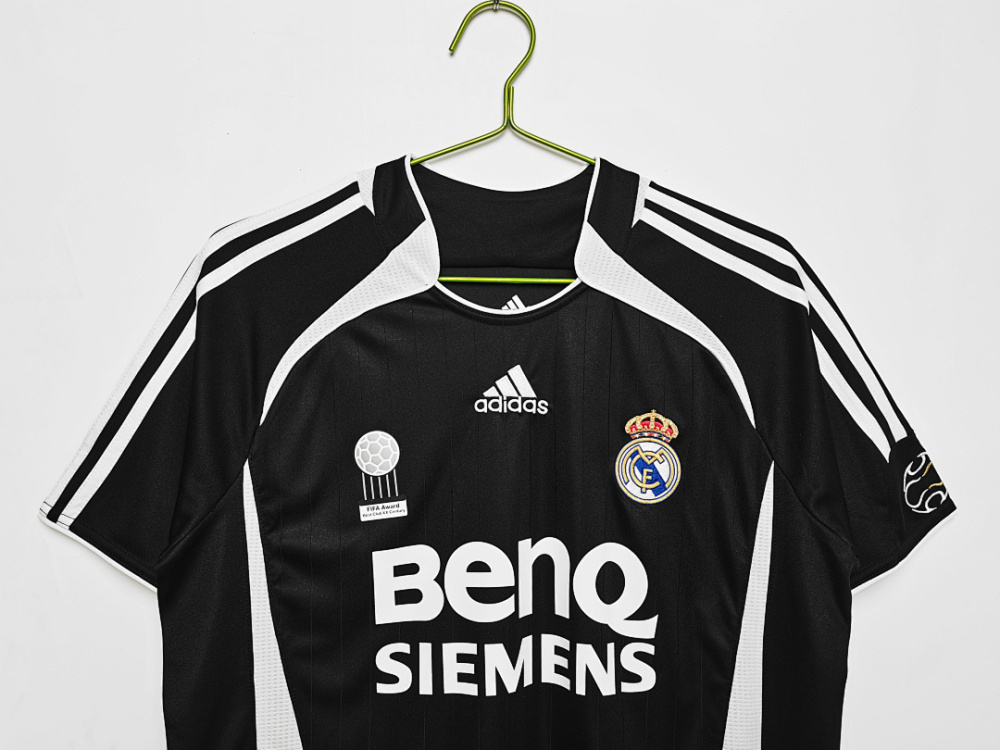 2006/07 Real Madrid 3rd Retro Fan Version