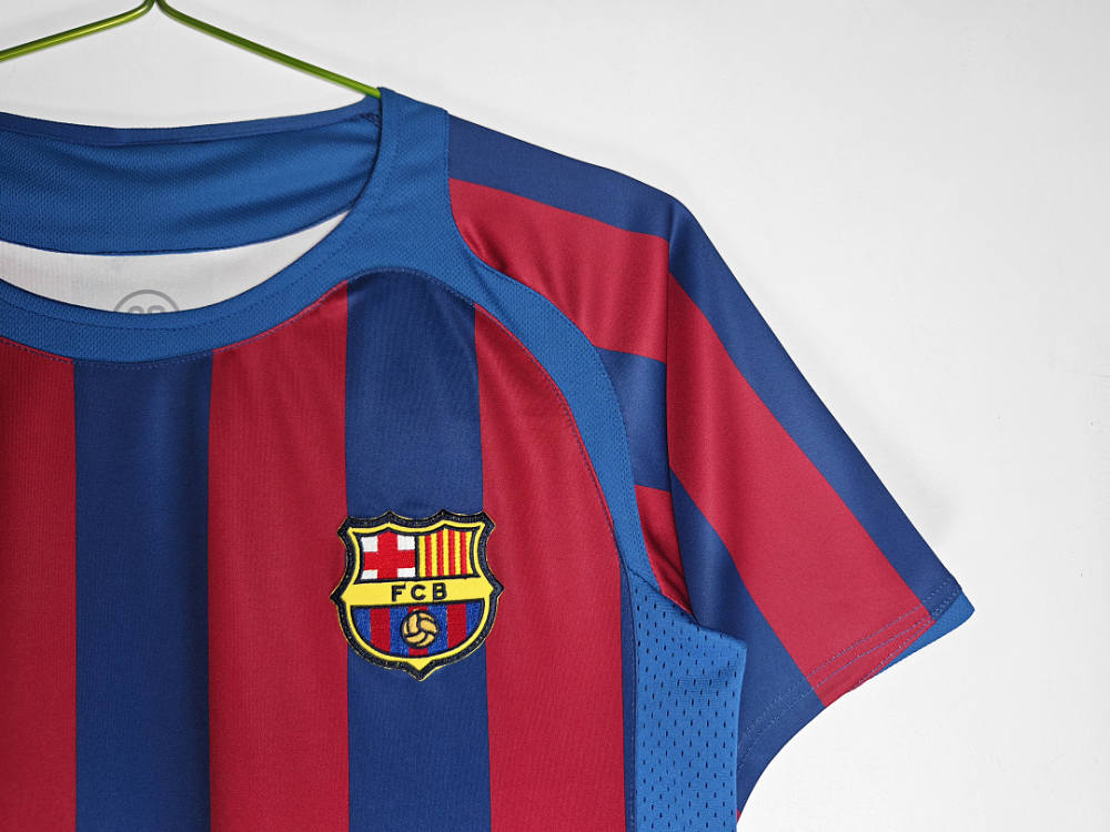 2005/06 Barcelona home Retro Fans version