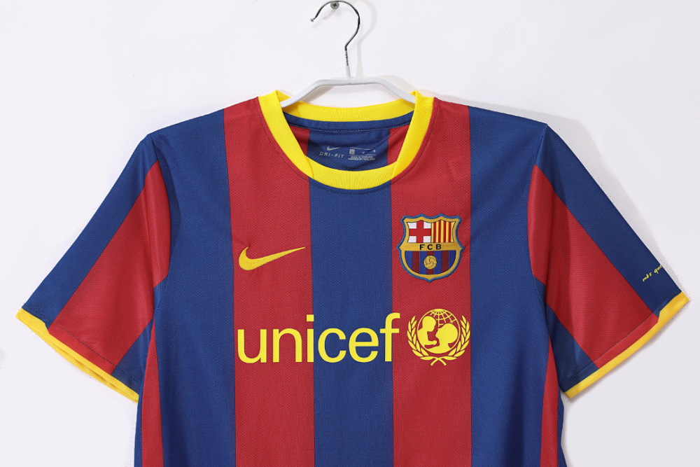 2010/11 Barcelona home Retro Fans version
