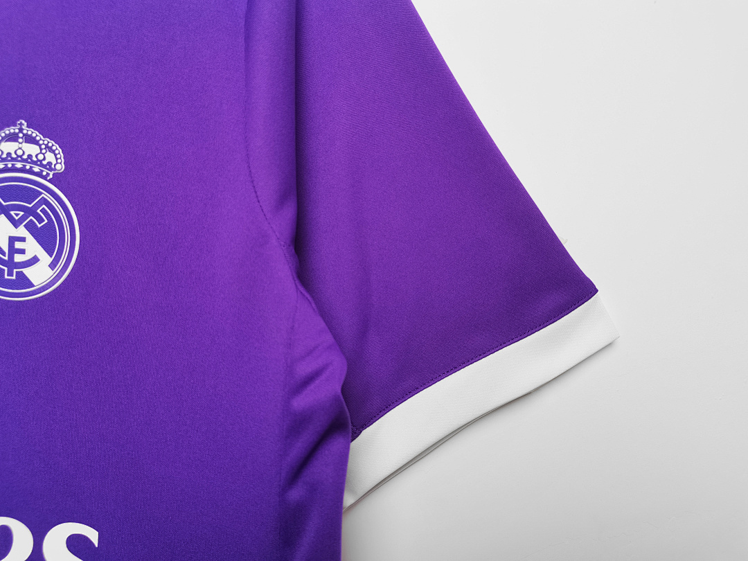 2016/17 Real Madrid away Retro Fan Version