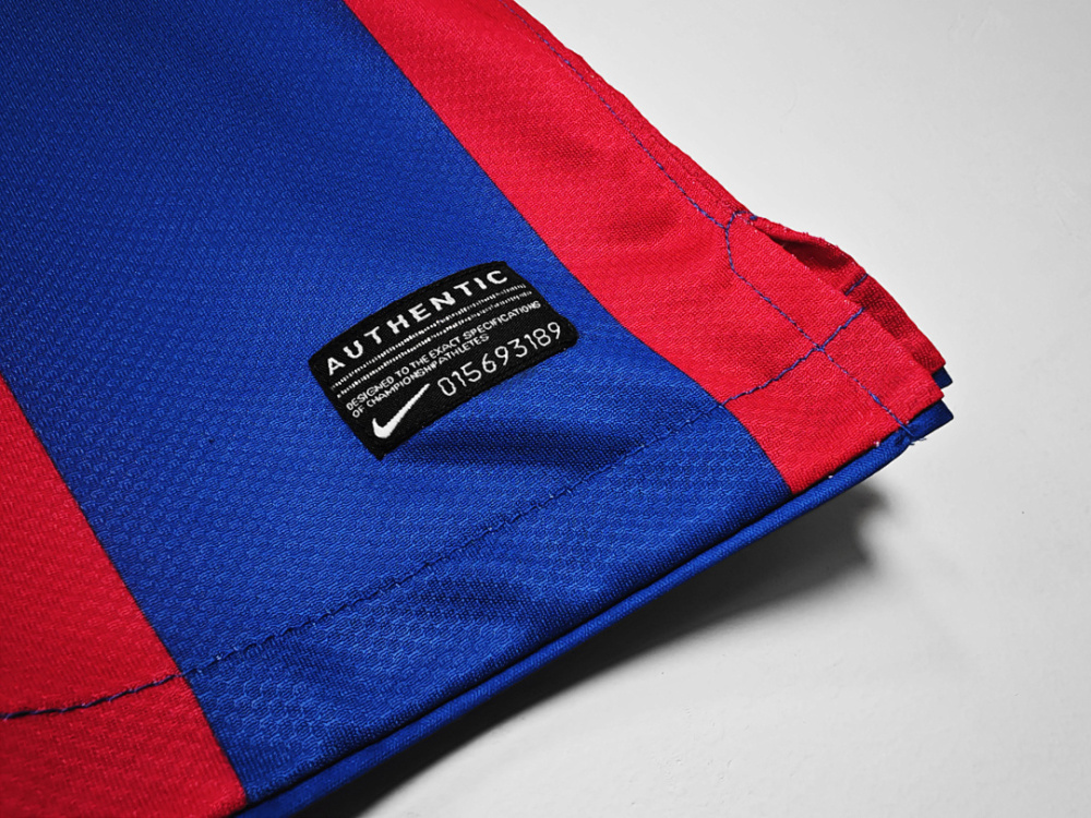 2010/11 Barcelona home Champions League Retro Fans version