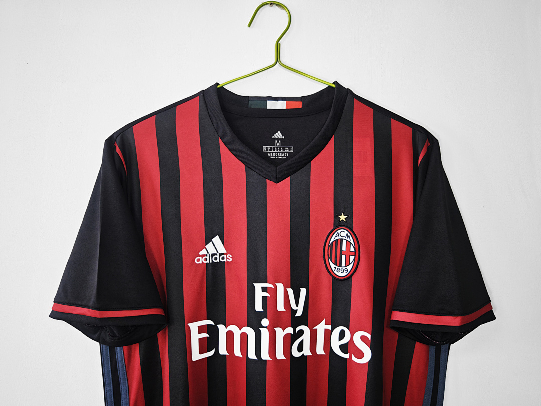 2016/17 AC Milan home Retro Fan Version