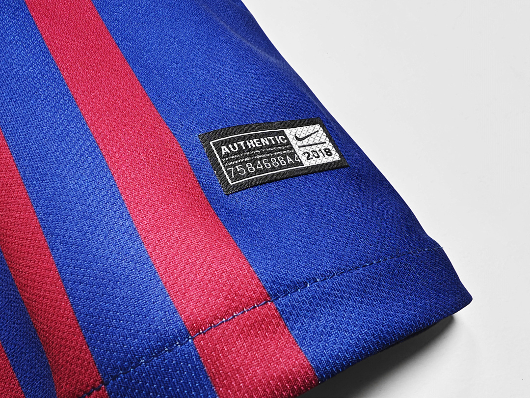 2018/19 Barcelona home Retro Fans version