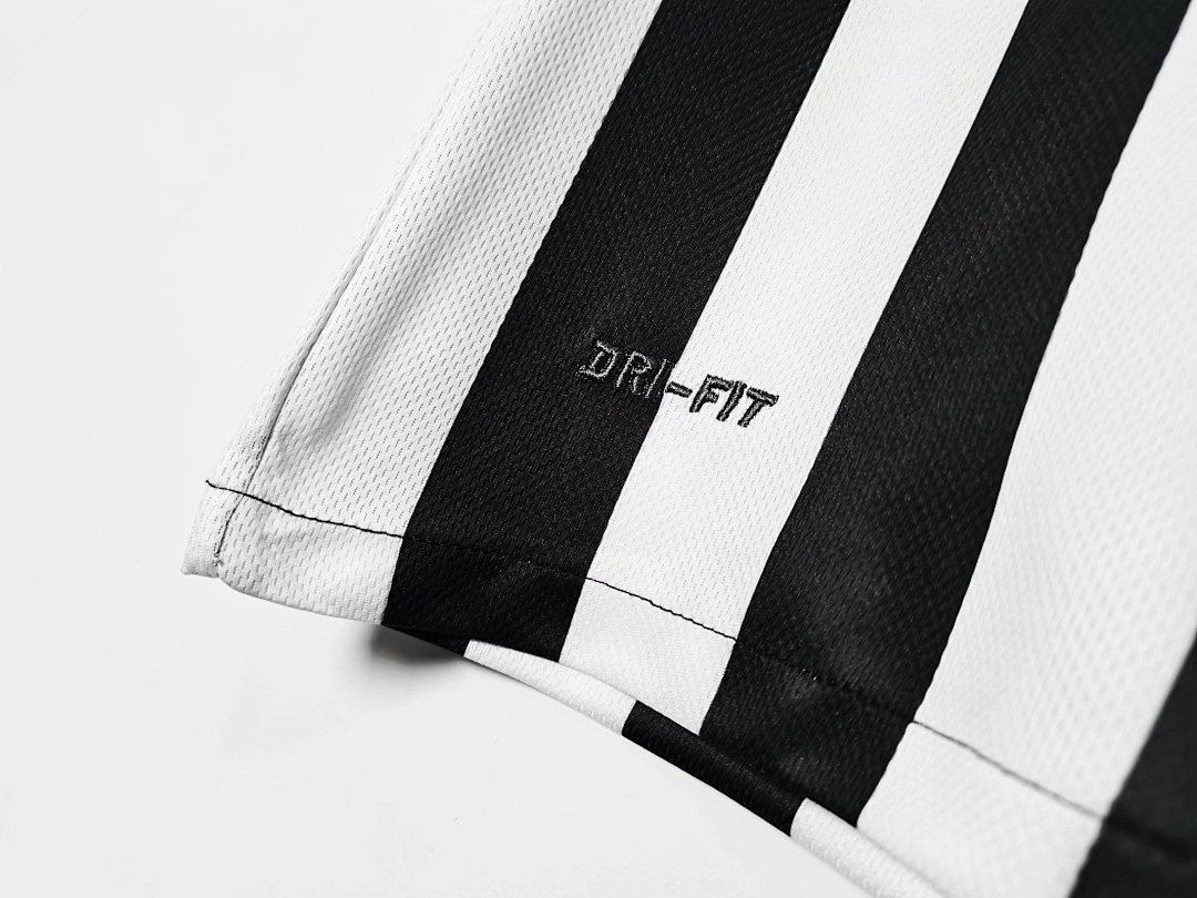 2013 Santos away Retro Fans version