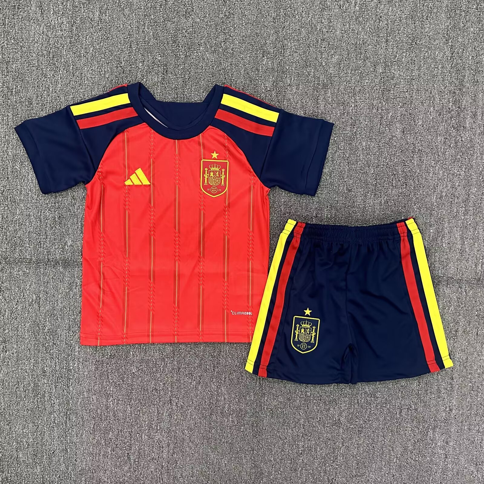 2026 World cup Spain Home top thai best quality soccer Jersey kids kits sets