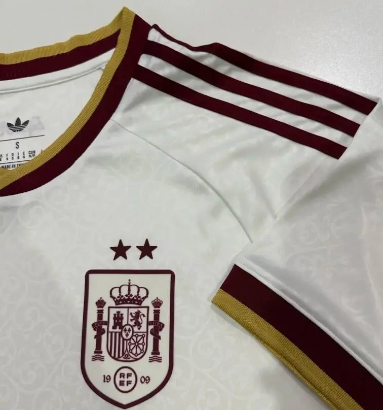 TWO STARS fifa 2026 World cup champion Spain AWAY top thai fan version