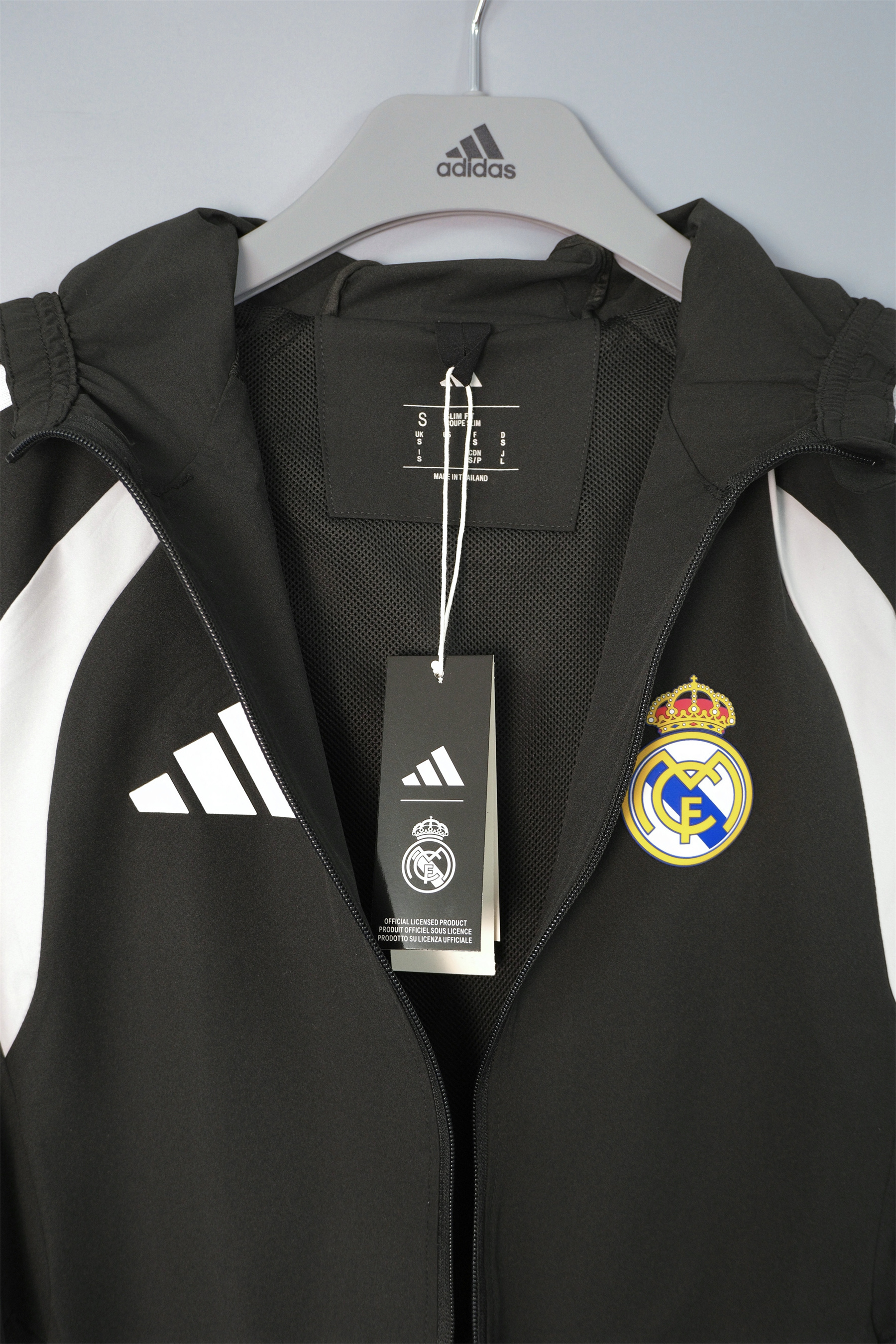 2006 07 Real Madrid  windbreaker Hooded jacket soccer jersey black
