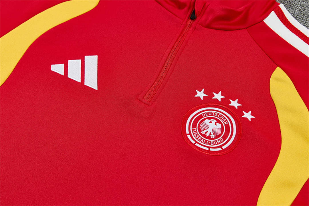 2026 2027 Germany adult and kids tracksuit soccer jersey red