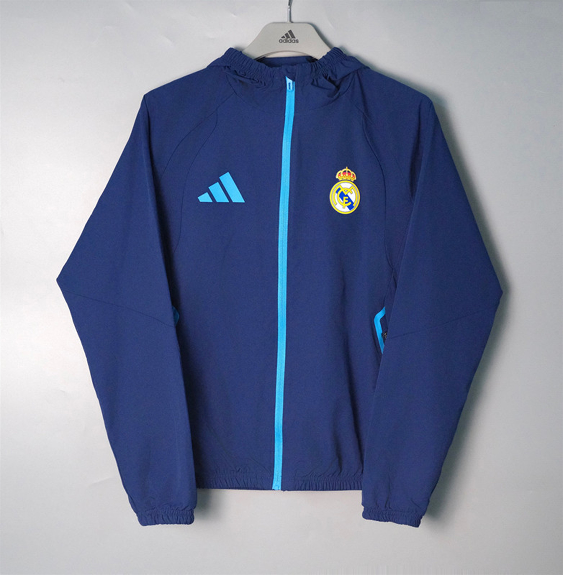 2026 2027 Real Madrid  windbreaker Hooded jacket soccer jersey Royal blue