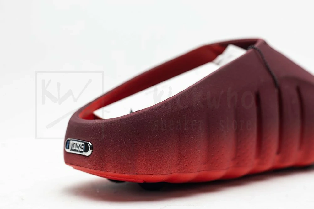 Godkiller Nike Mind 001 'Team Red'
