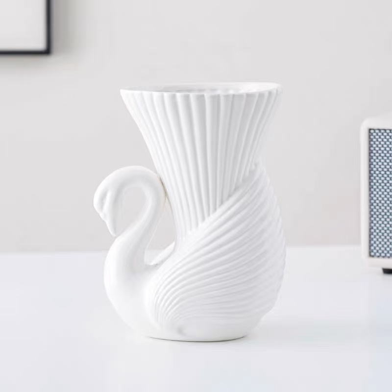 Elegant Swan Faux Flower Vase / Light Luxury Home Floral Decor