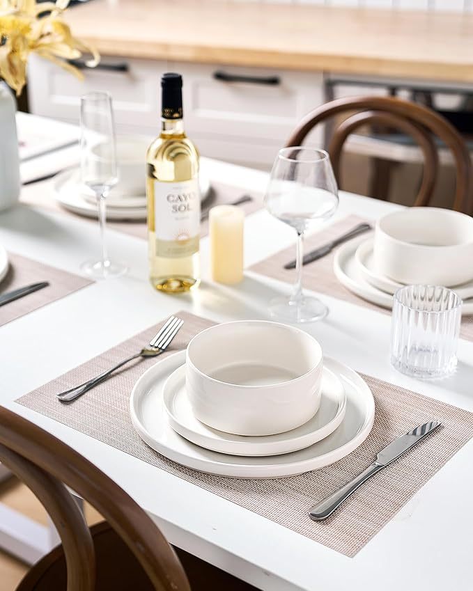 Crockery Set 18 Pieces, Porcelain Service for 6 People, Plate Set with Modern, Raised Rim, Microwave & Dishwasher Safe, White