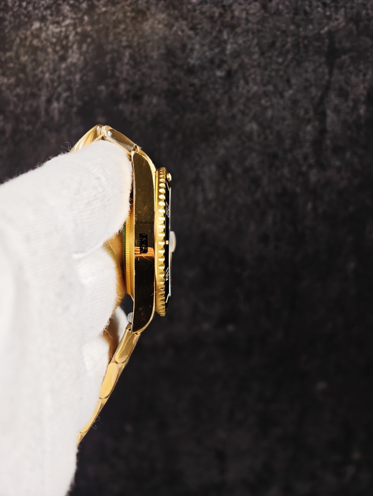 VSF Submariner Date 126618LN Black Dial Gold