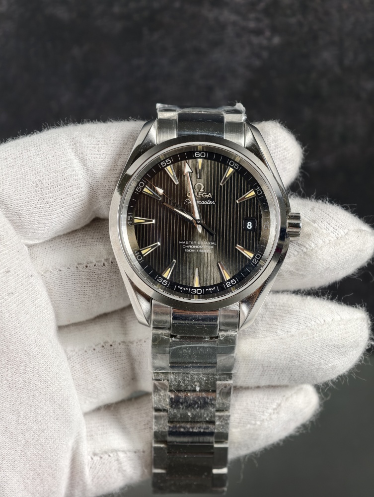 Omega VSF Aqua Terra Dark Green Dial