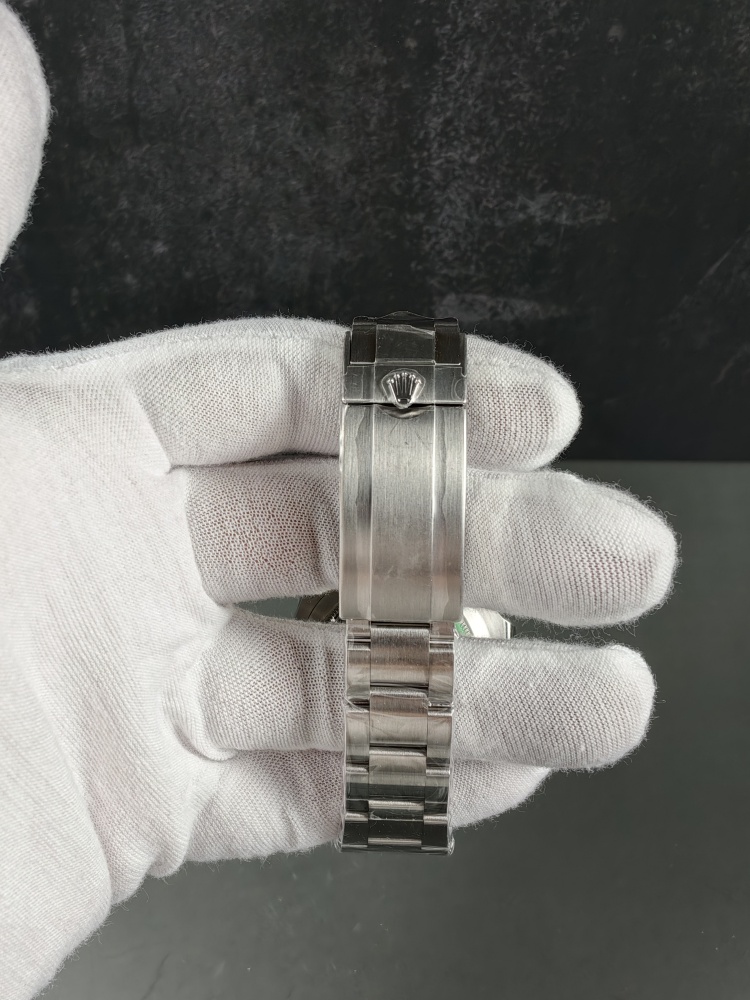 RICH Submariner “Starbucks” 126610LV