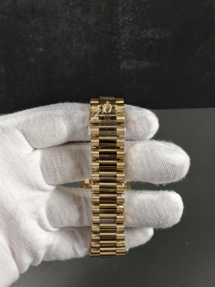 RGF Day-Date 40 Yellow Gold Green Ombre Dial