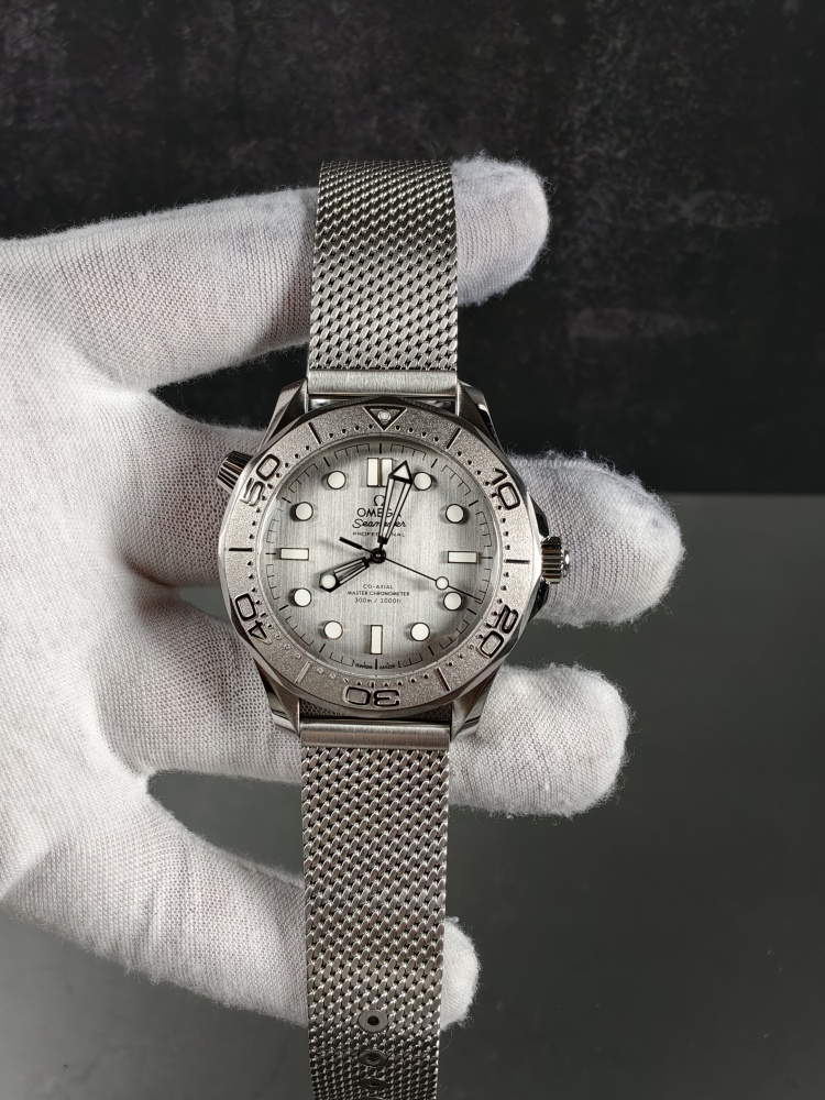 Omega VSF Seamaster Diver 300M Silver Dial Titanium Mesh Bracelet