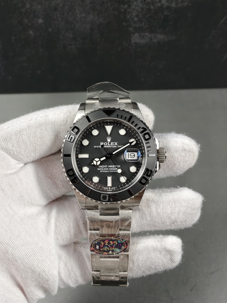 VF Yacht-Master 42 Titanium