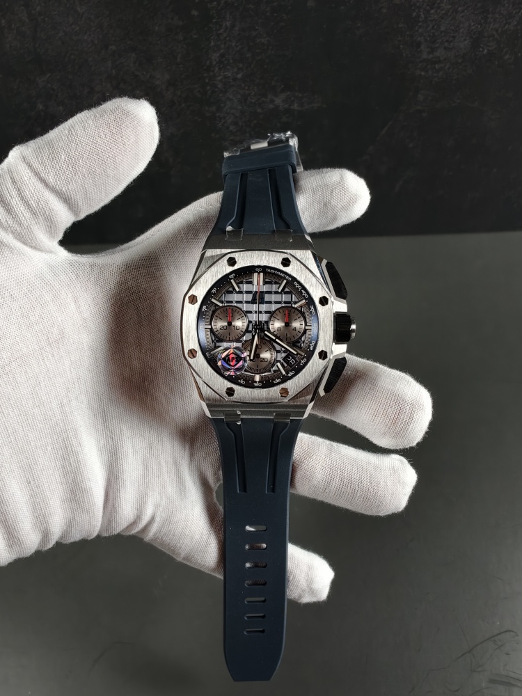 APSF V2 Free-Sprung Royal Oak Offshore Chronograph 26420TI | 43mm Titanium | Blue Dial