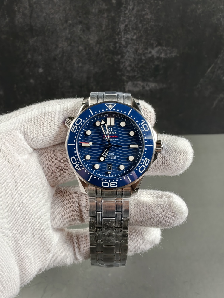 VSF Omega Seamaster Diver 300M Blue Dial | 42mm | Blue Rubber Strap Included