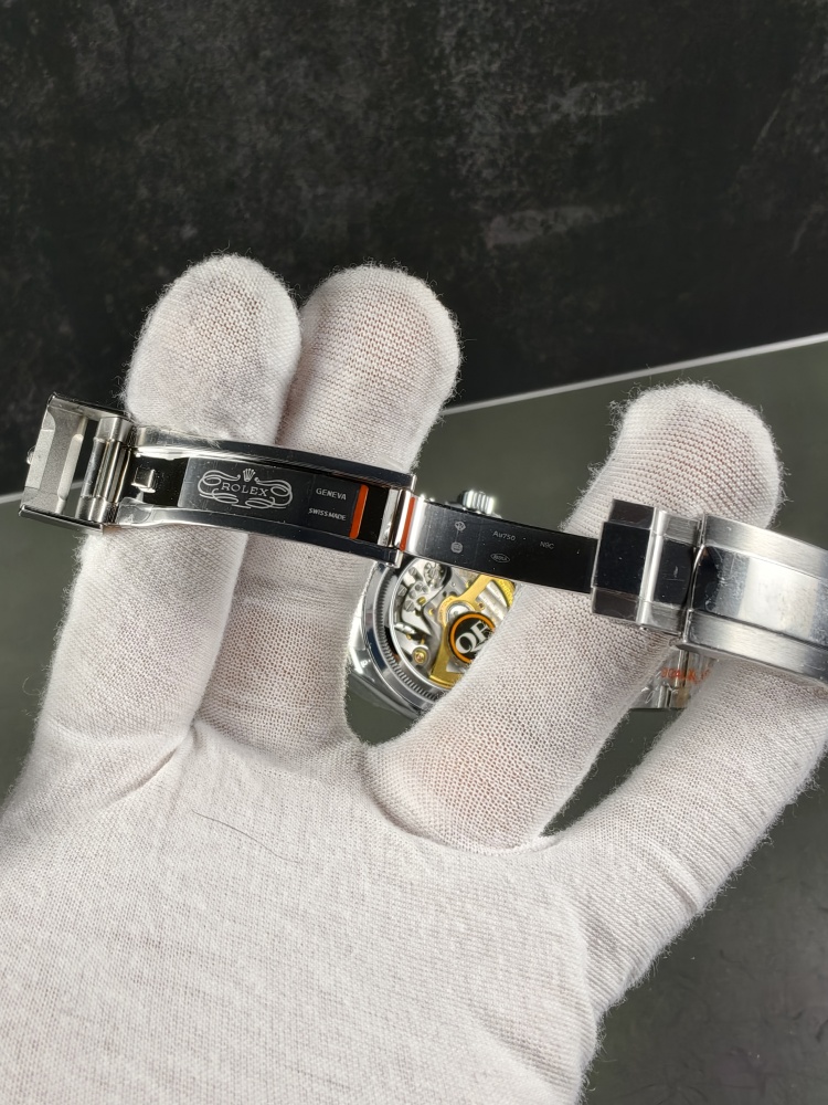 QF V13 Free-Sprung Le Mans Daytona | 40mm | JH4132-FS Movement