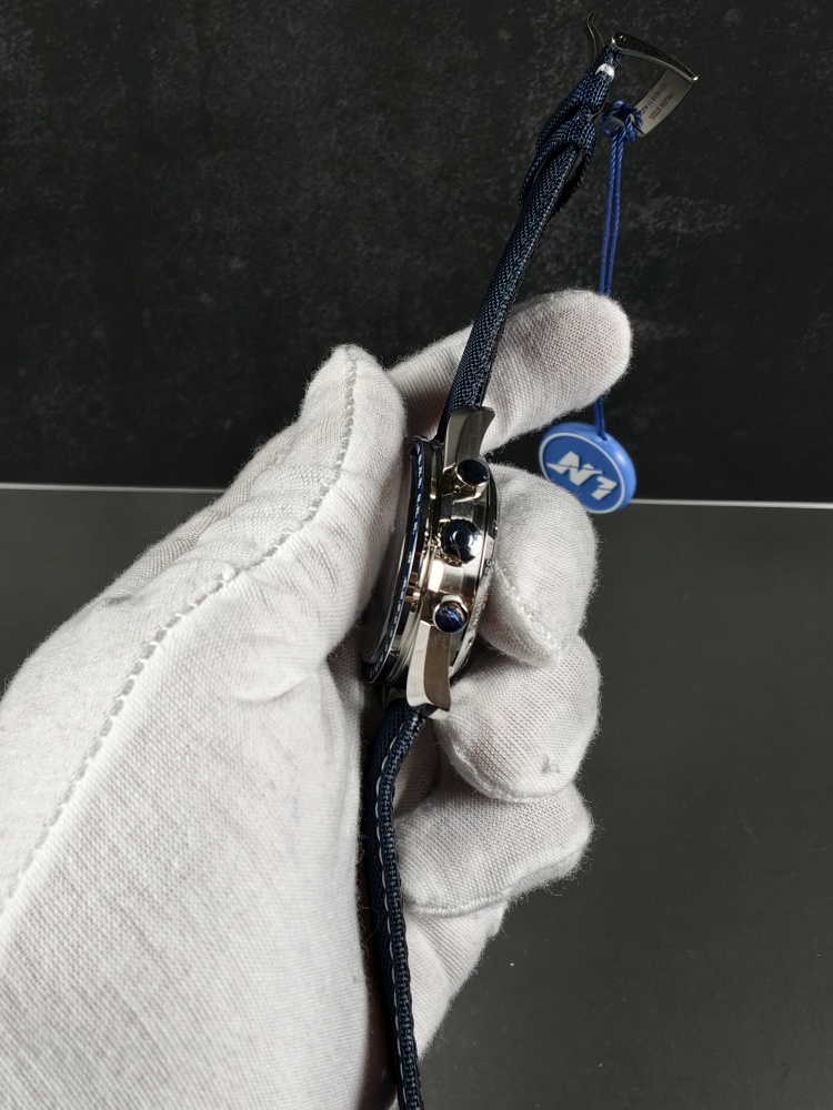 N1 Omega Speedmaster Silver Snoopy Award 50th Anniversary | 42mm | Blue Nylon Strap