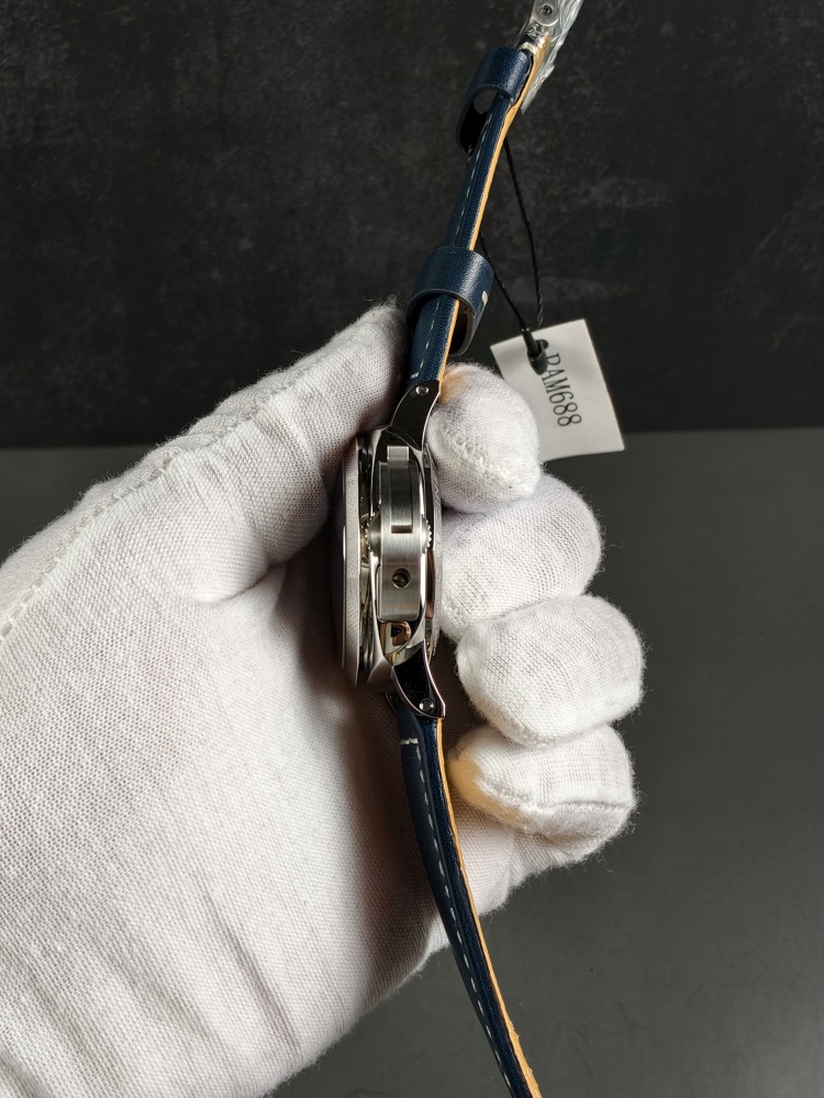 VSF Panerai Submersible PAM688 Blue Dial | 42mm | P.9000 Movement