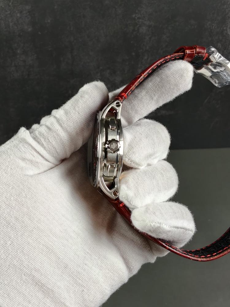 APSF Code 11.59 Chronograph Red Ombre Dial | 41mm | 4401 Chronograph Movement