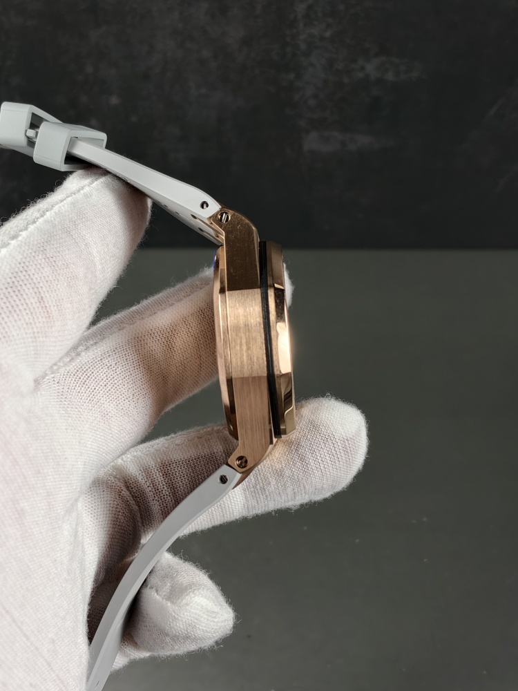 APSF Royal Oak Offshore Lady 26231OR Rose Gold Diamond Bezel Silver Dial | 37mm | Quartz Movement