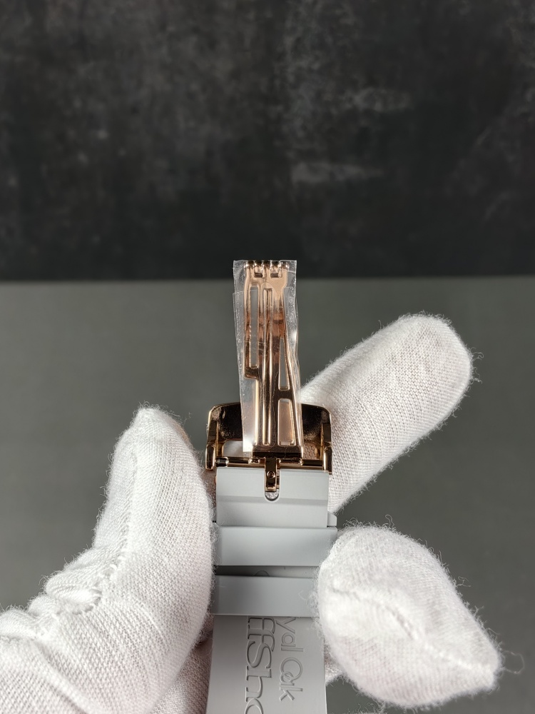 APSF Royal Oak Offshore Lady 26231OR Rose Gold Diamond Bezel Silver Dial | 37mm | Quartz Movement