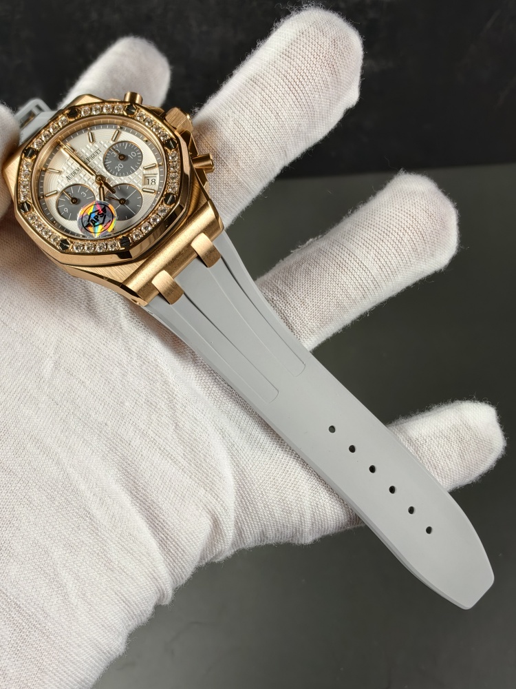 APSF Royal Oak Offshore Lady 26231OR Rose Gold Diamond Bezel Silver Dial | 37mm | Quartz Movement